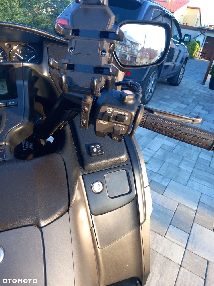 Honda GL - 6