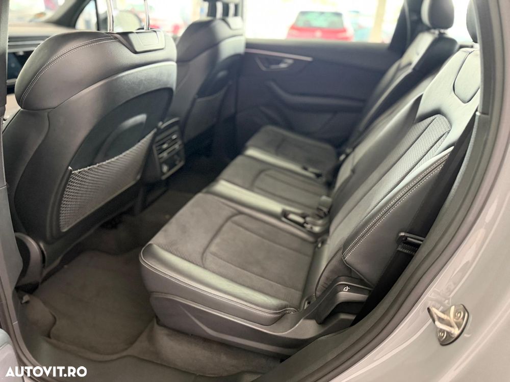 Audi Q7 50 TDI quattro Tiptronic S line - 24
