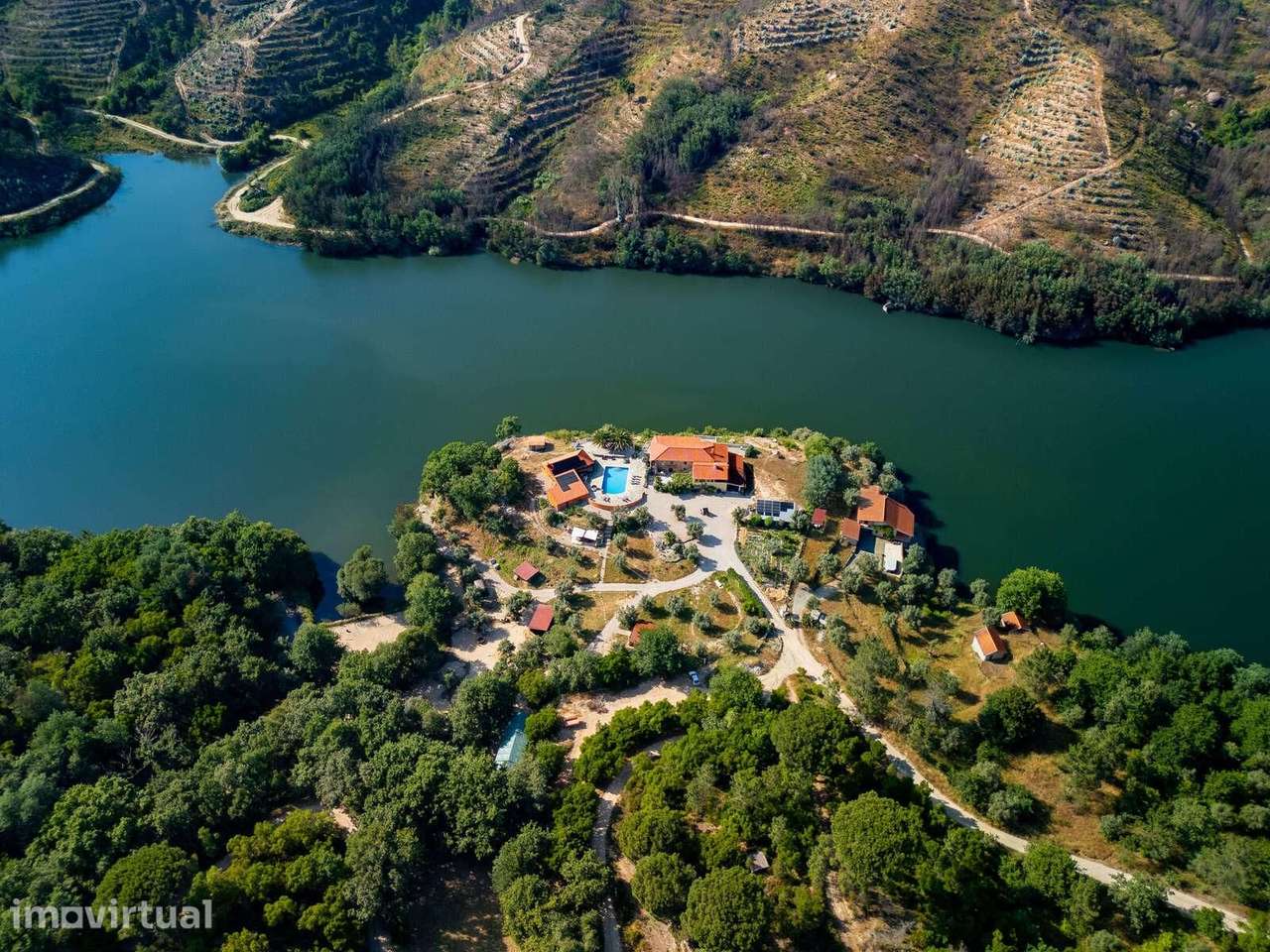 Quinta 10.5 ha - Grande imagem: 2/48