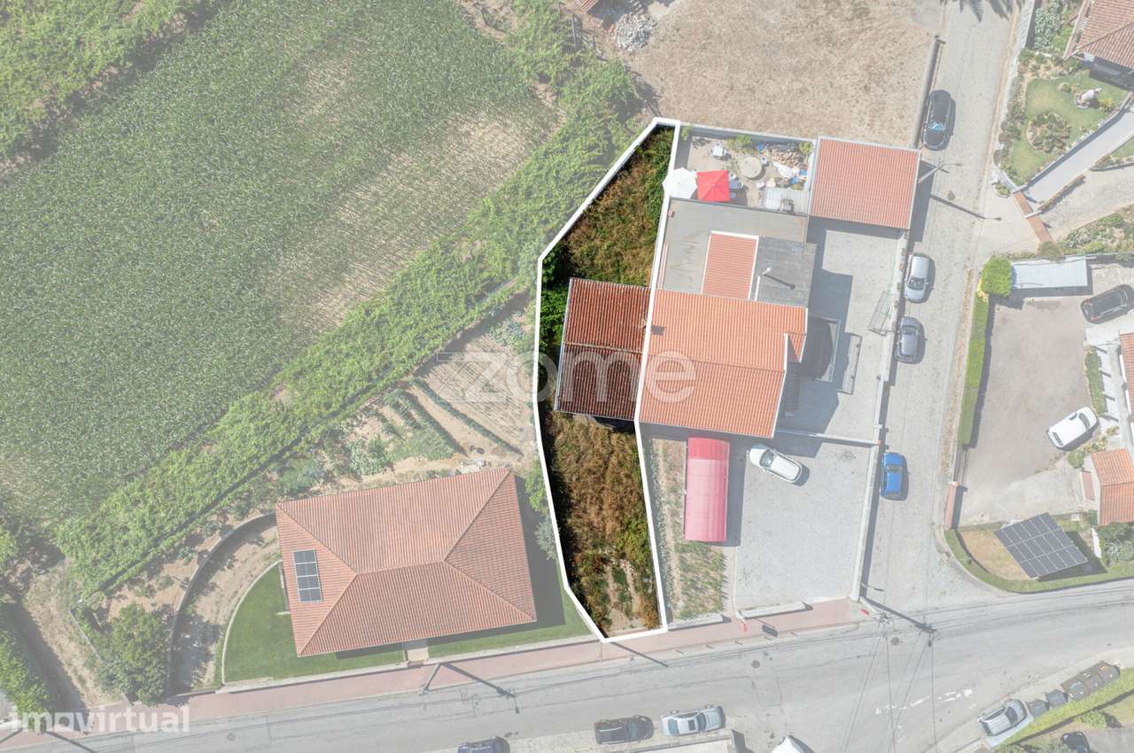 Moradia T2 + 1 com terreno em Guimarães - Grande imagem: 2/25