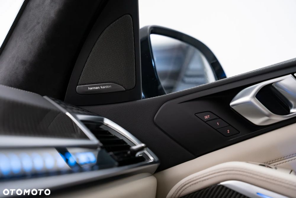 BMW X7 - 23