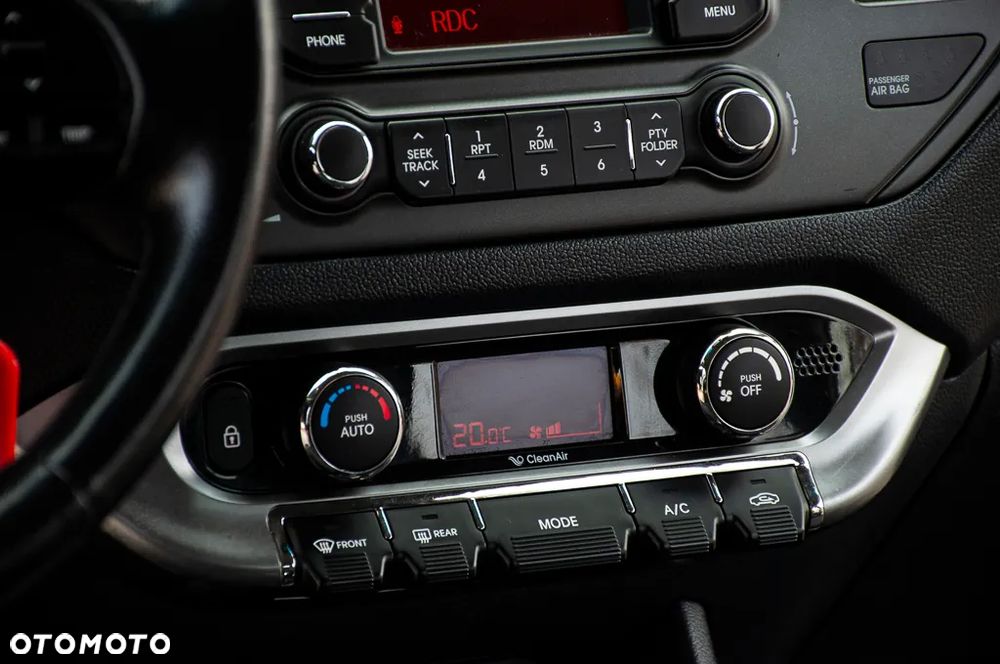 Kia Rio - 31
