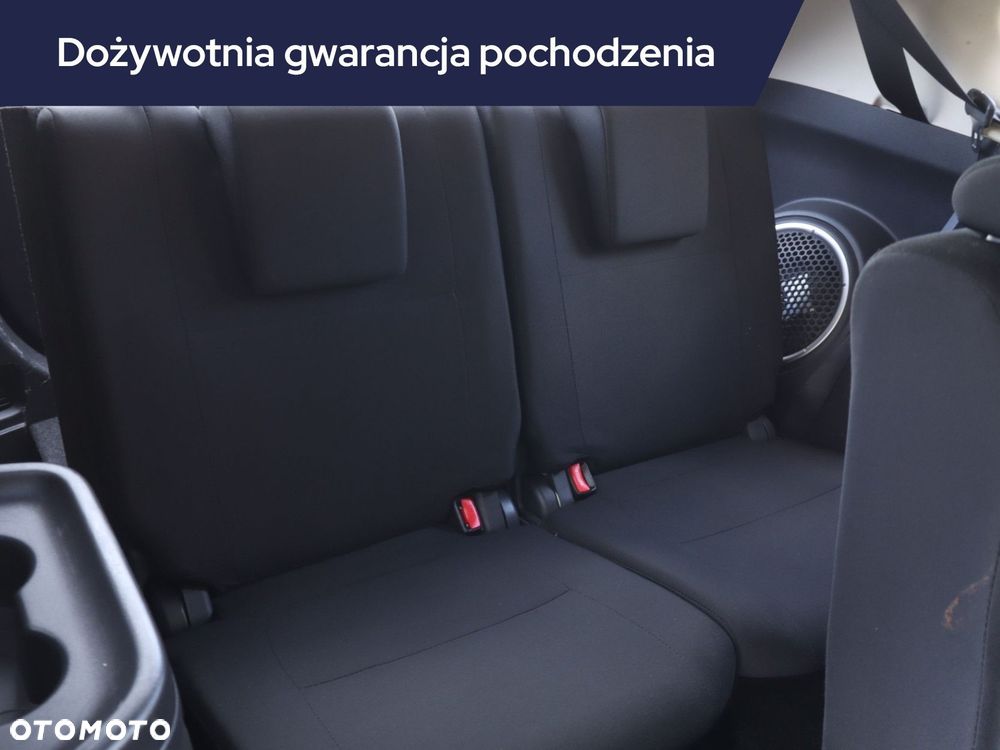 Mitsubishi Outlander - 17