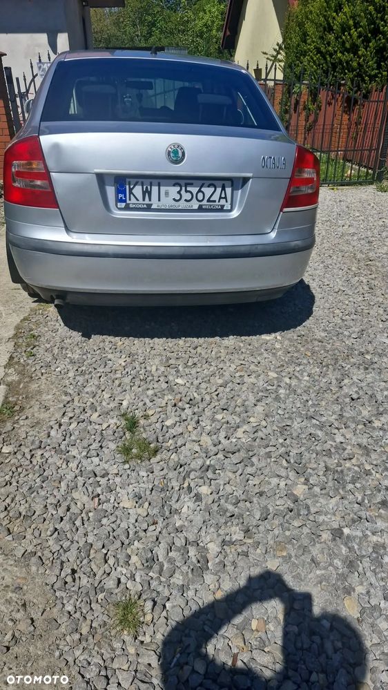 Skoda Octavia 1.6 Elegance - 3