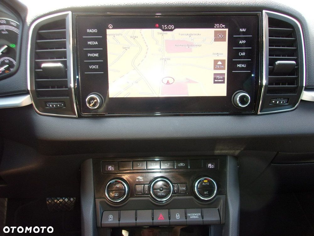 Skoda Karoq 1.5 TSI ACT 4x2 Style DSG - 19