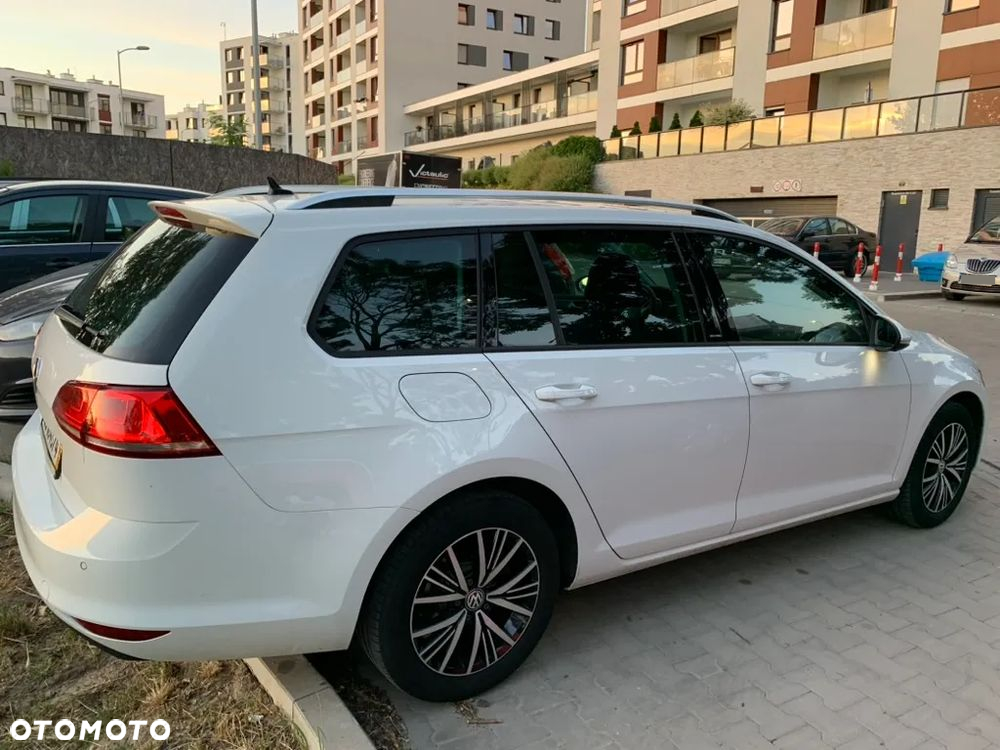 Volkswagen Golf - 5