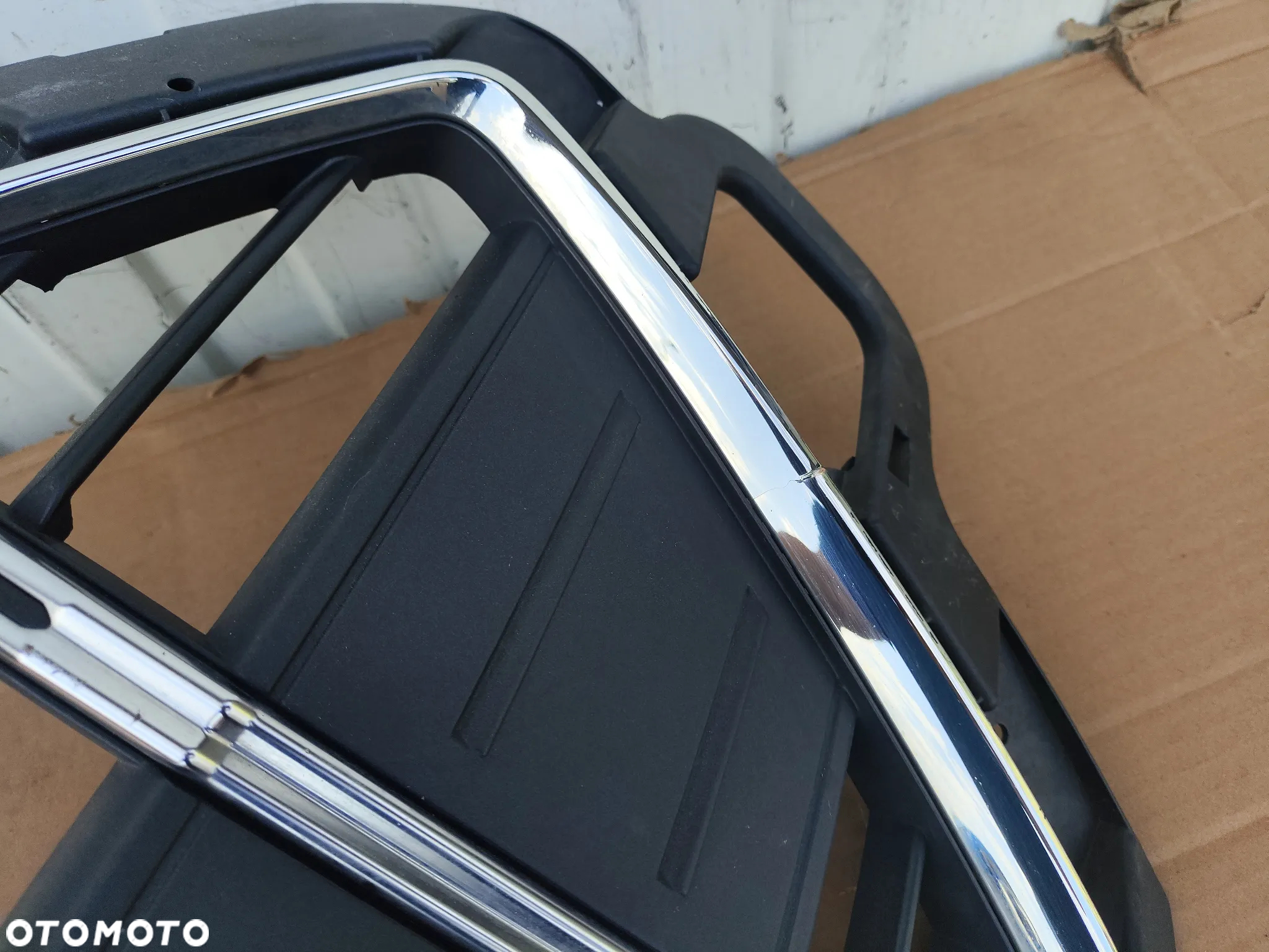 AUDI A4 B9 ALLROAD GRILL ATRAPA - 3