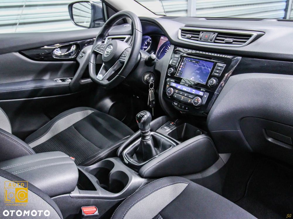 Nissan Qashqai 1.3 DIG-T N-Connecta - 14