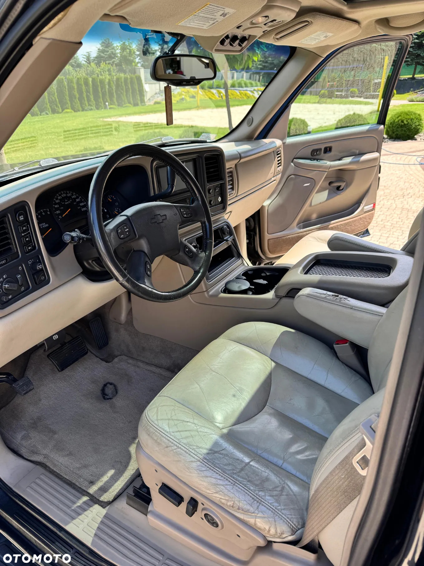 Chevrolet Tahoe 5.3 4WD - 23