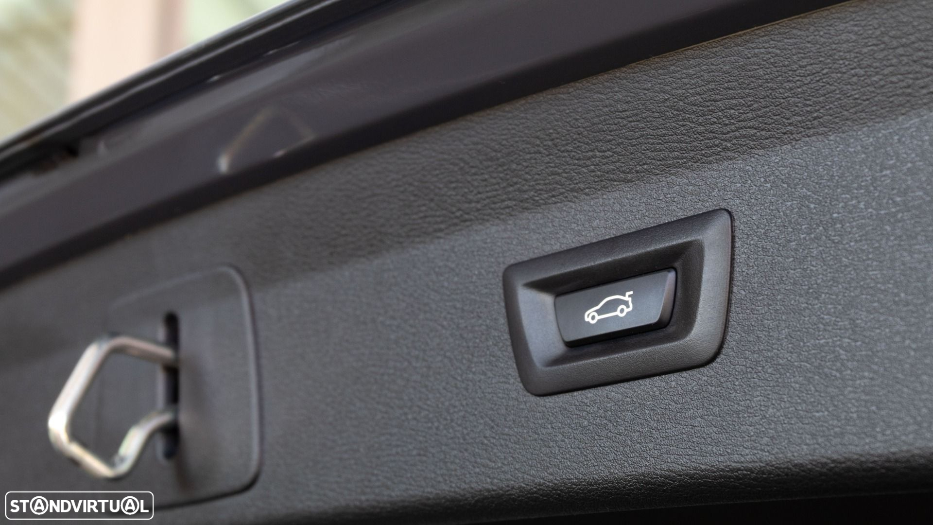BMW X1 18 d sDrive Auto - 8