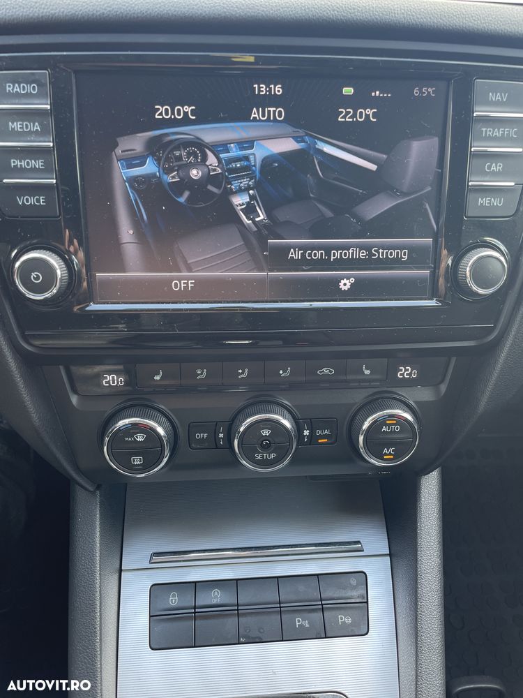 Skoda Octavia 1.6 TDI STYLE DSG - 8