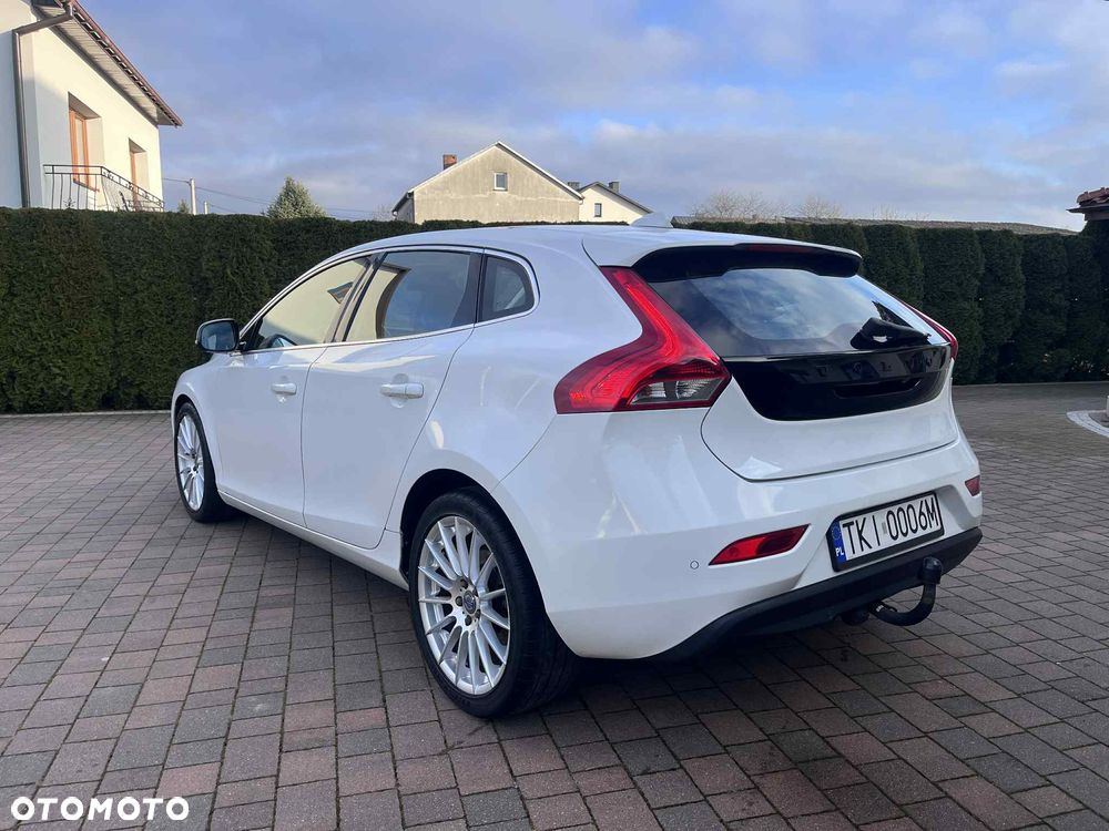 Volvo V40 D2 Momentum - 3