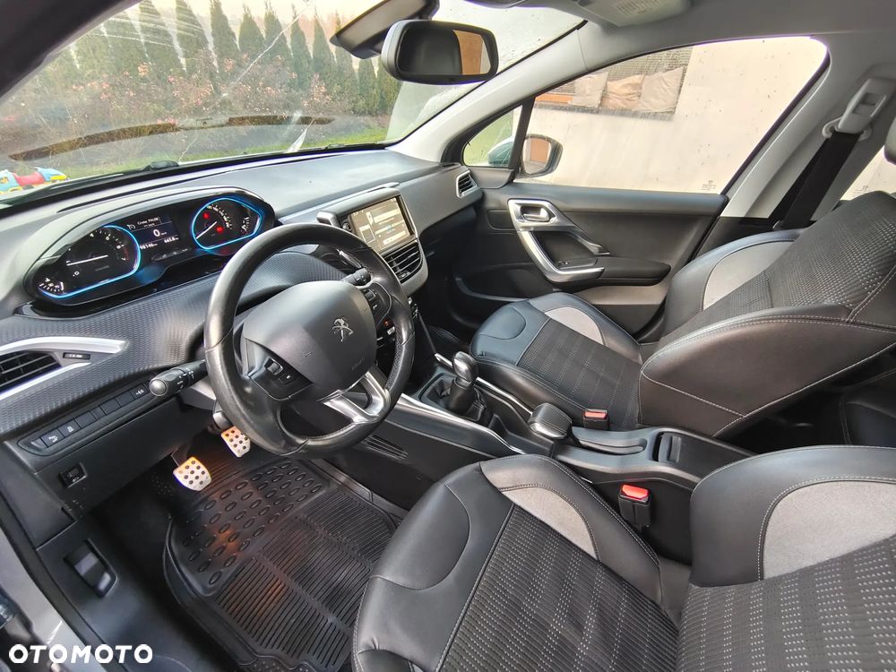 Peugeot 2008 PureTech 82 Allure - 31