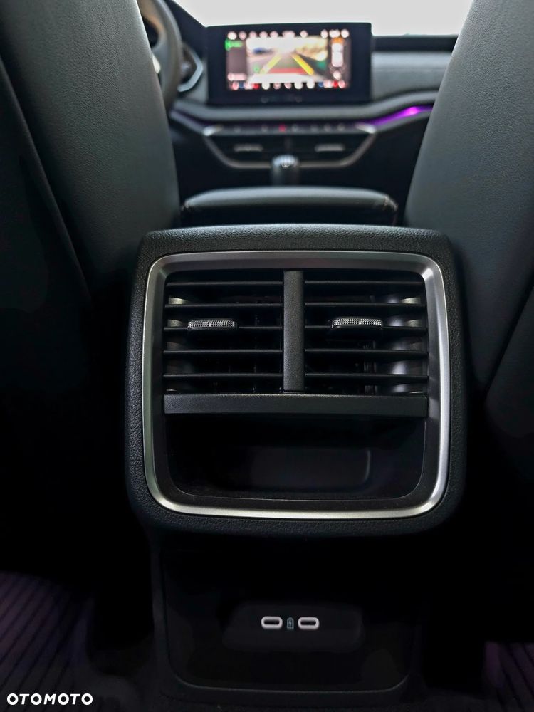 Skoda Octavia 1.5 TSI Selection - 12