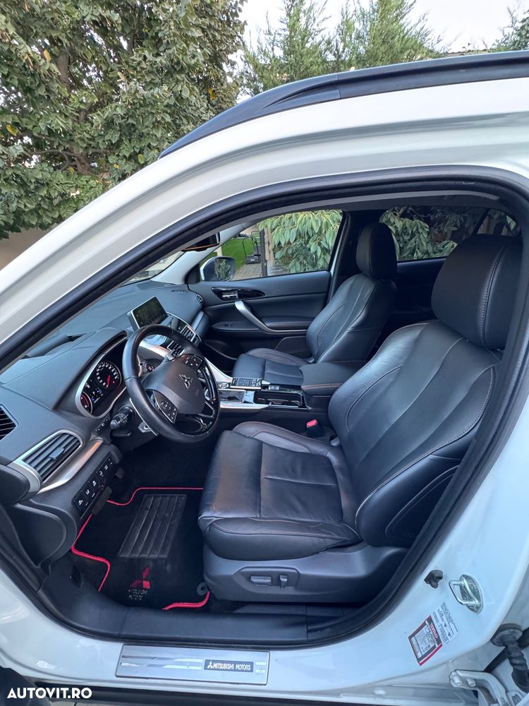 Mitsubishi Eclipse-Cross - 13