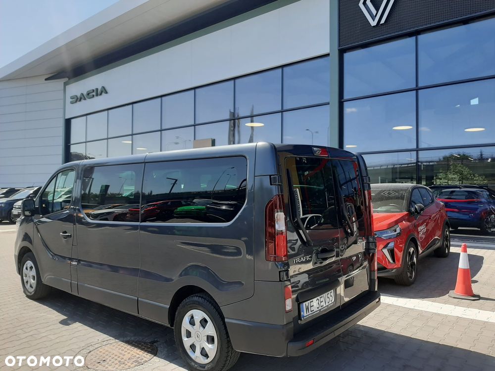 Renault Trafic 2.0 dCi EDC - 4