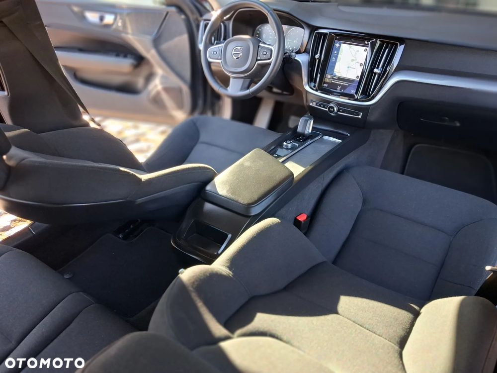 Volvo V60 B4 D Geartronic Momentum Pro - 6