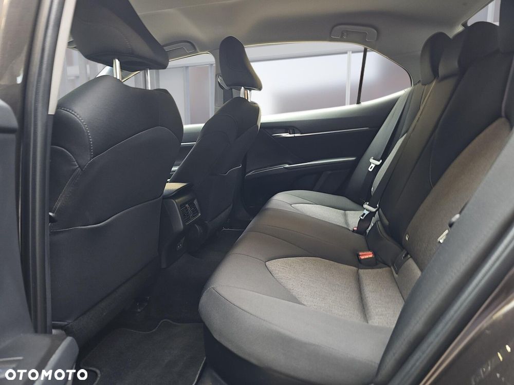 Toyota Camry 2.5 Hybrid Comfort CVT - 10