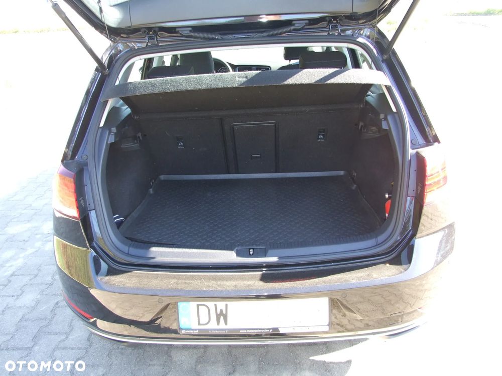 Volkswagen Golf 1.5 TSI BMT Evo Comfortline - 18