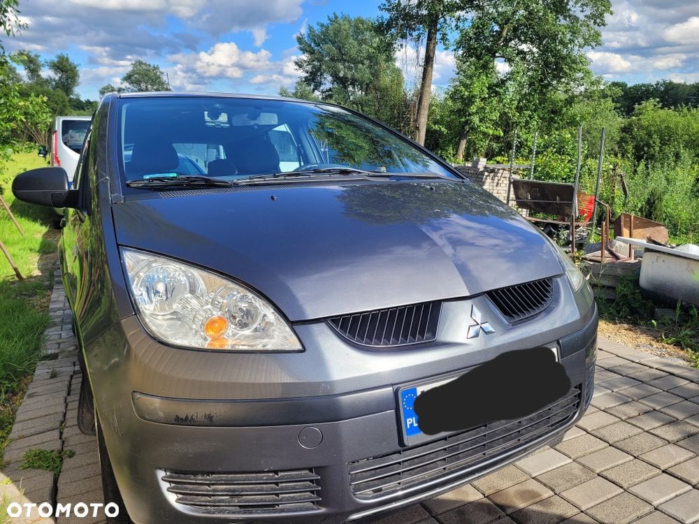 Mitsubishi Colt - 1