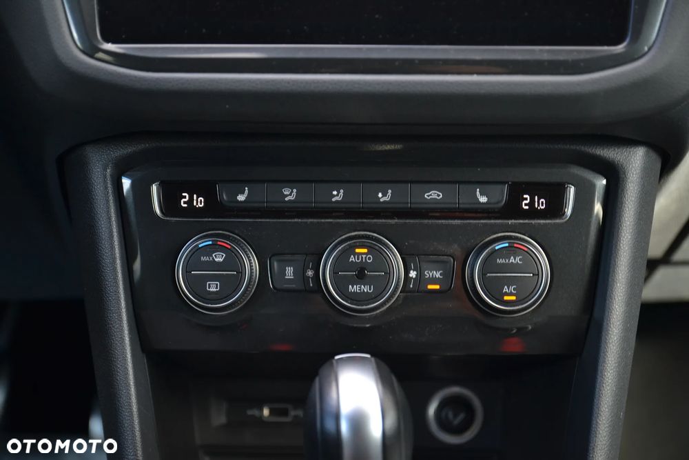 Volkswagen Tiguan - 25