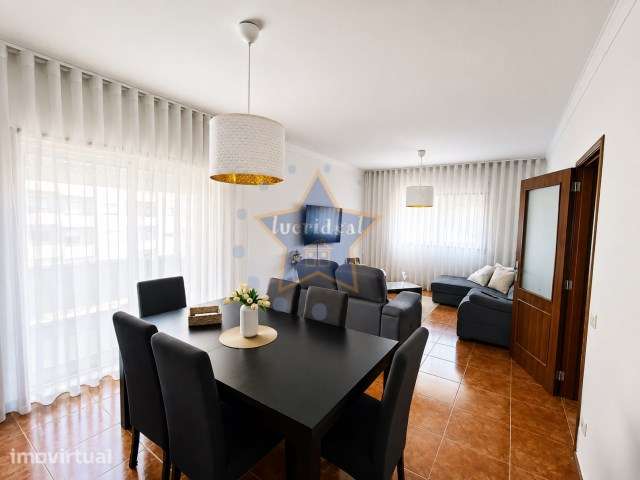 T3 na Maia com 2 casas de banho e garagem - Grande imagem: 3/17