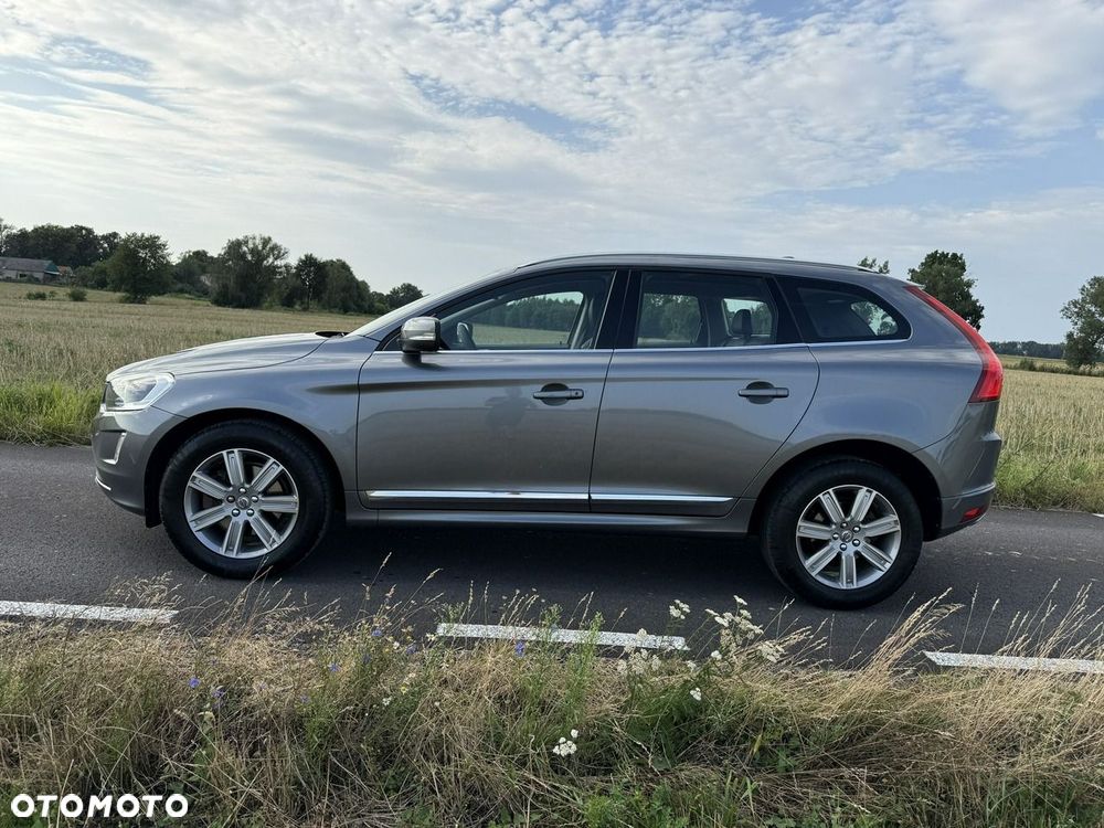 Volvo XC 60 D4 Geartronic Momentum Pro - 12