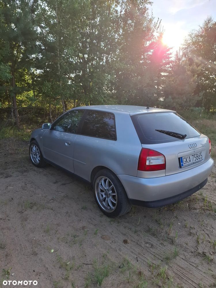 Audi A3 3-drzwiowe 1.6 FSI Ambiente - 5