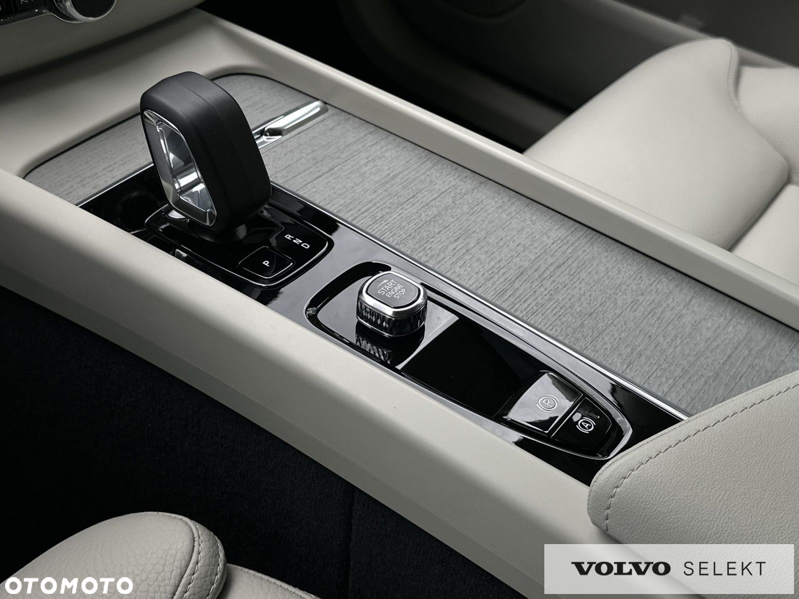 Volvo XC 60 - 32