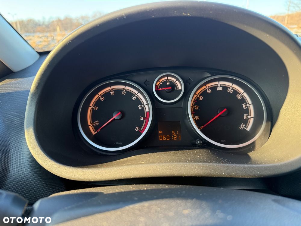 Opel Corsa 1.4 16V Color Edition - 13