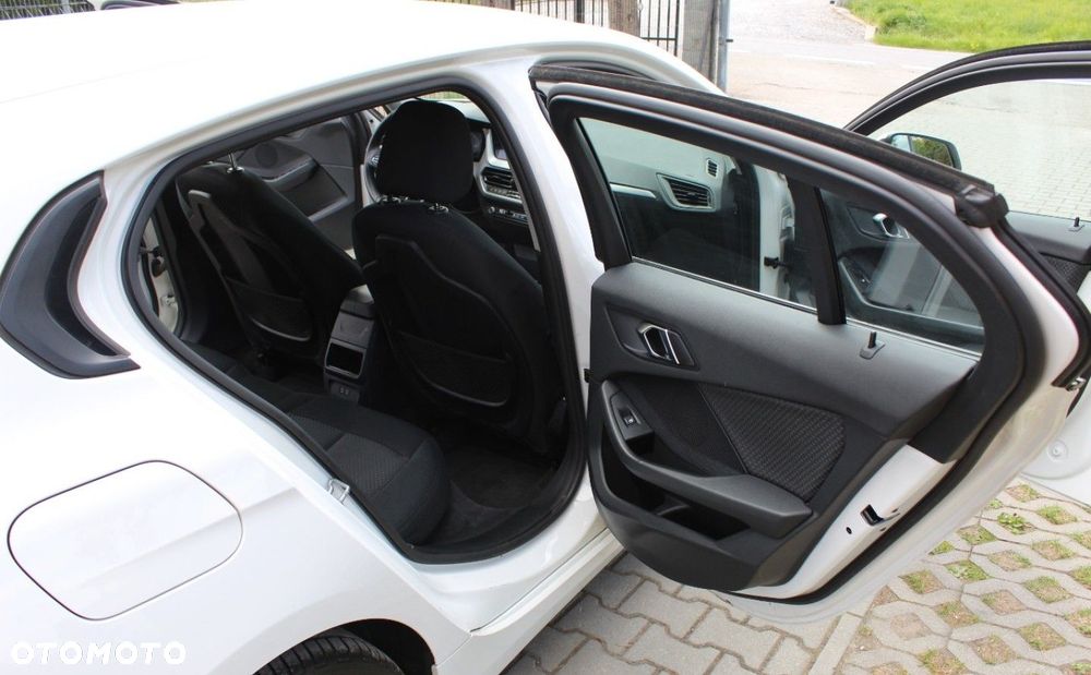 BMW Seria 1 - 15