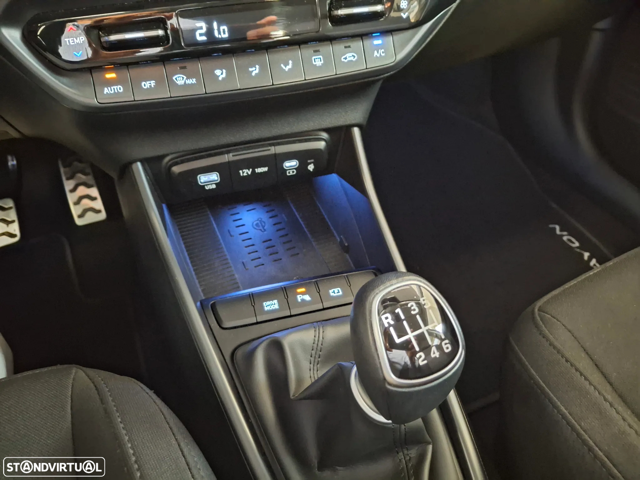 Hyundai Bayon 1.0 T-GDI Premium - 14
