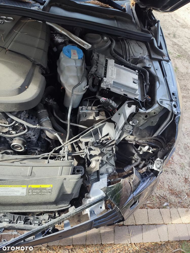Audi A4 Avant 2.0 TDI DPF clean diesel multitronic Attraction - 20