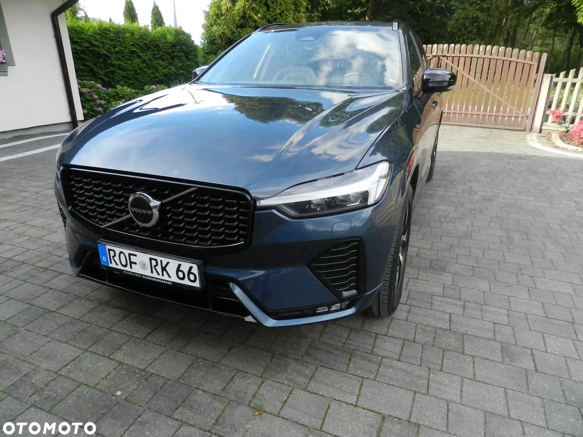 Volvo XC 60 B4 D AWD Plus Dark - 6