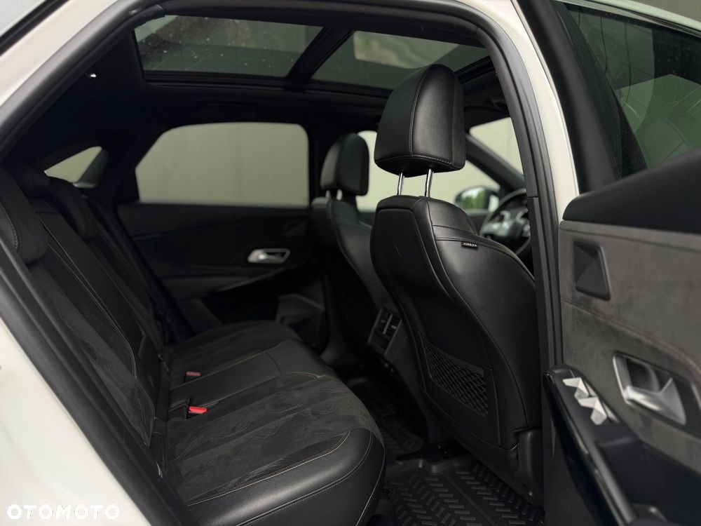 DS Automobiles DS 7 Crossback 2.0 BlueHDi Performance Line + - 28
