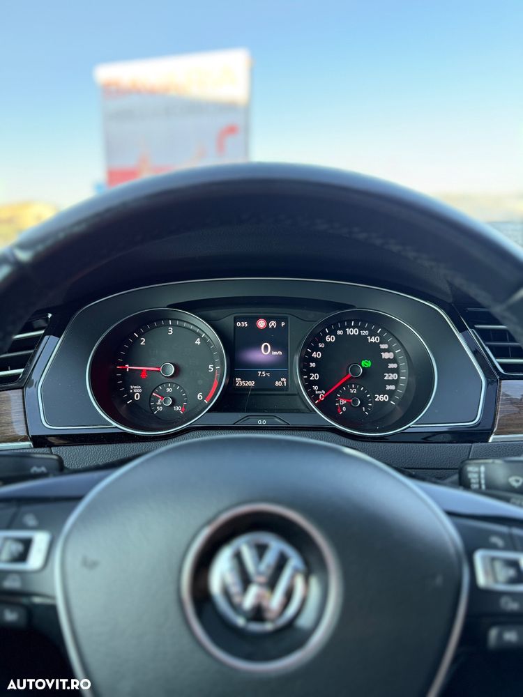 Volkswagen Passat Variant 2.0 TDI DSG Highline - 7