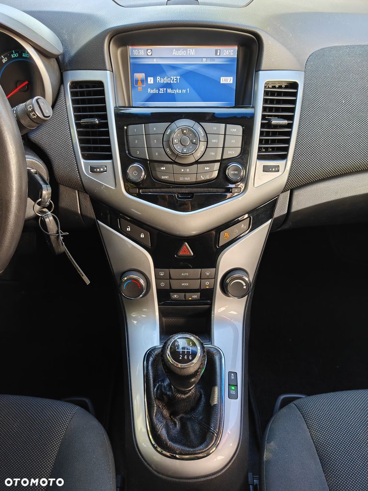 Chevrolet Cruze - 29