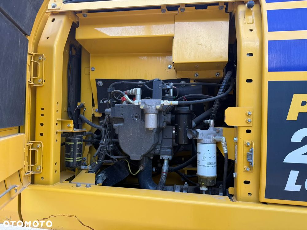 Komatsu PC 210 LC -11E0 - 13