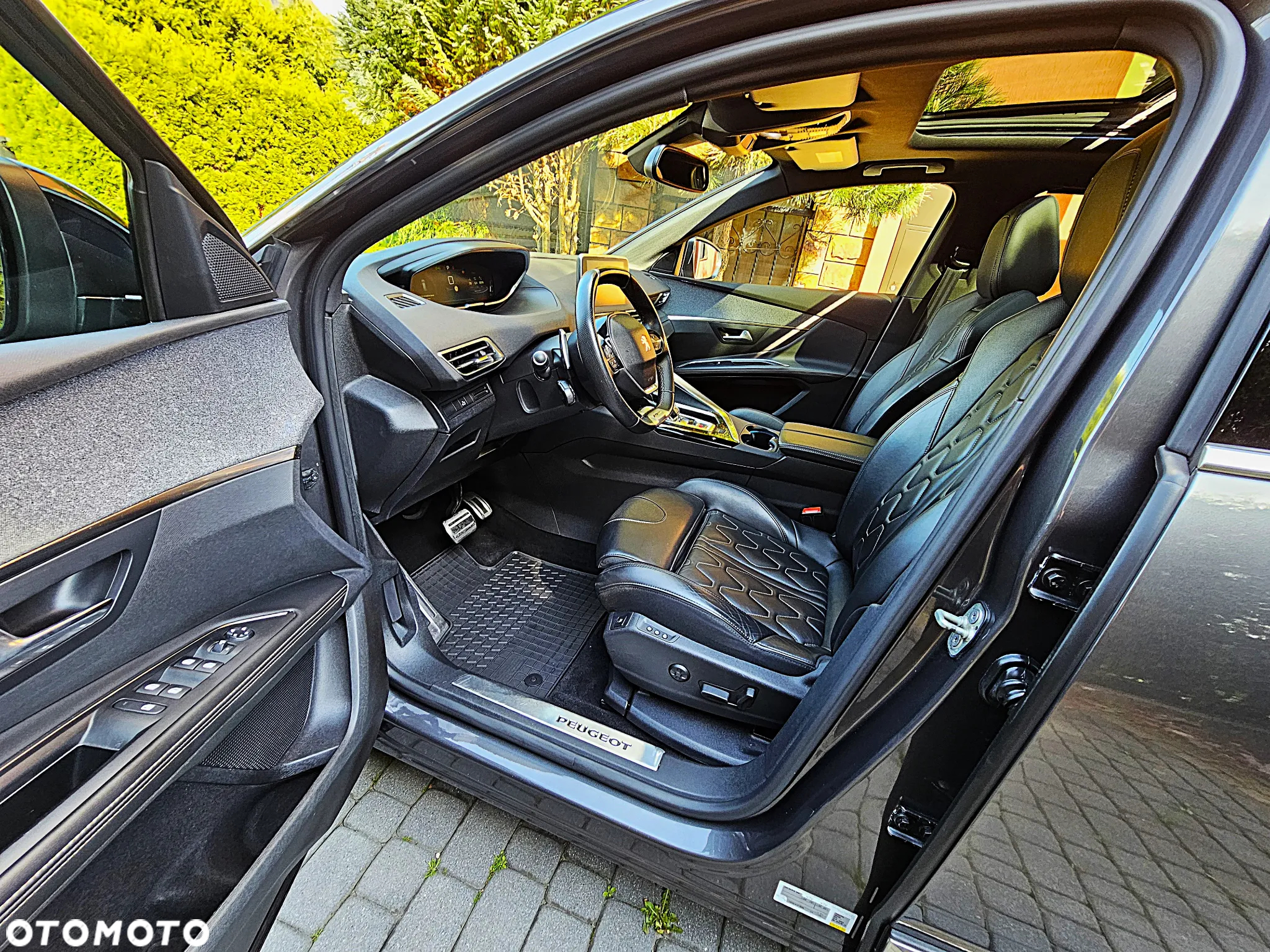 Peugeot 5008 BlueHDI 130 EAT8 GT - 26