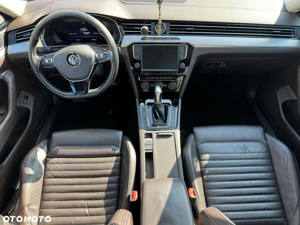 Volkswagen Passat - 5