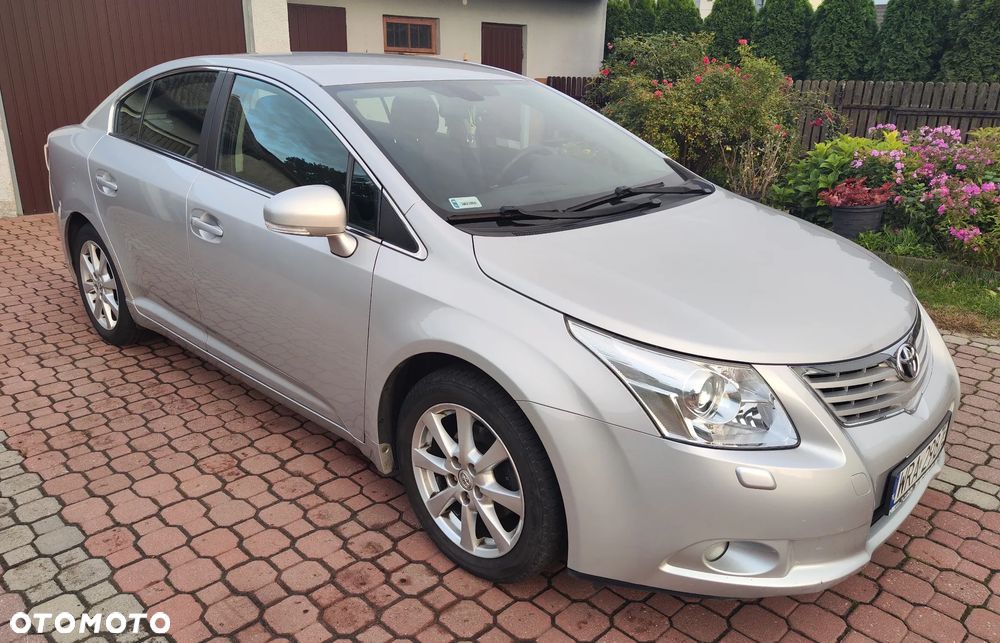 Toyota Avensis 2.0 D-4D 2010 - 3