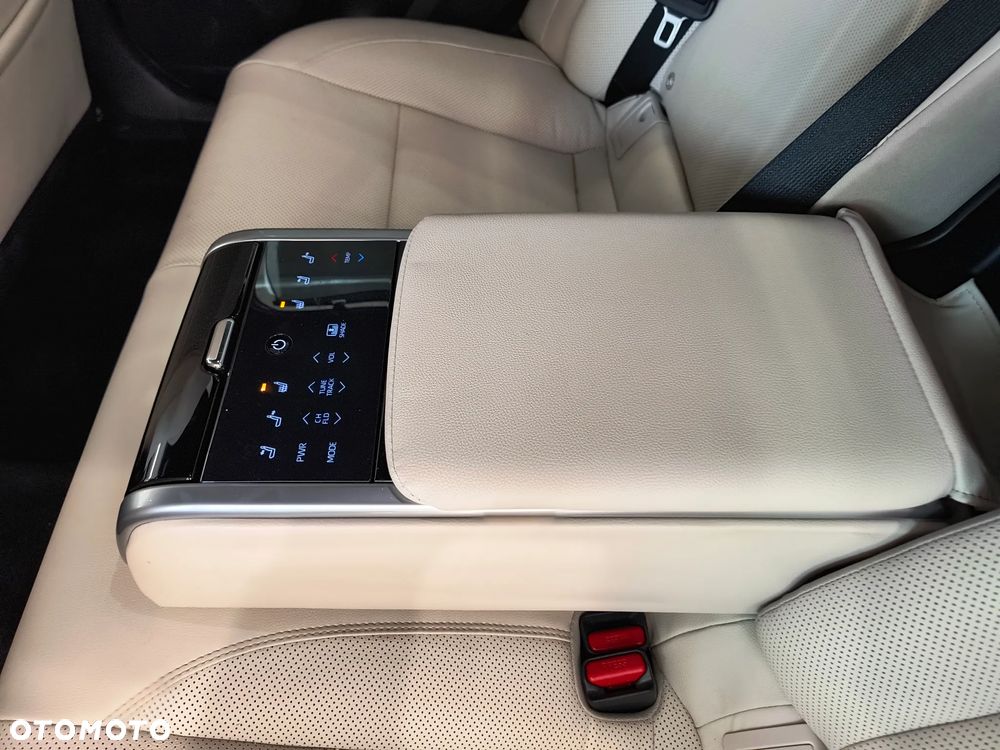 Toyota Camry 2.5 Hybrid Dynamic Force Executive e-CVT - 13