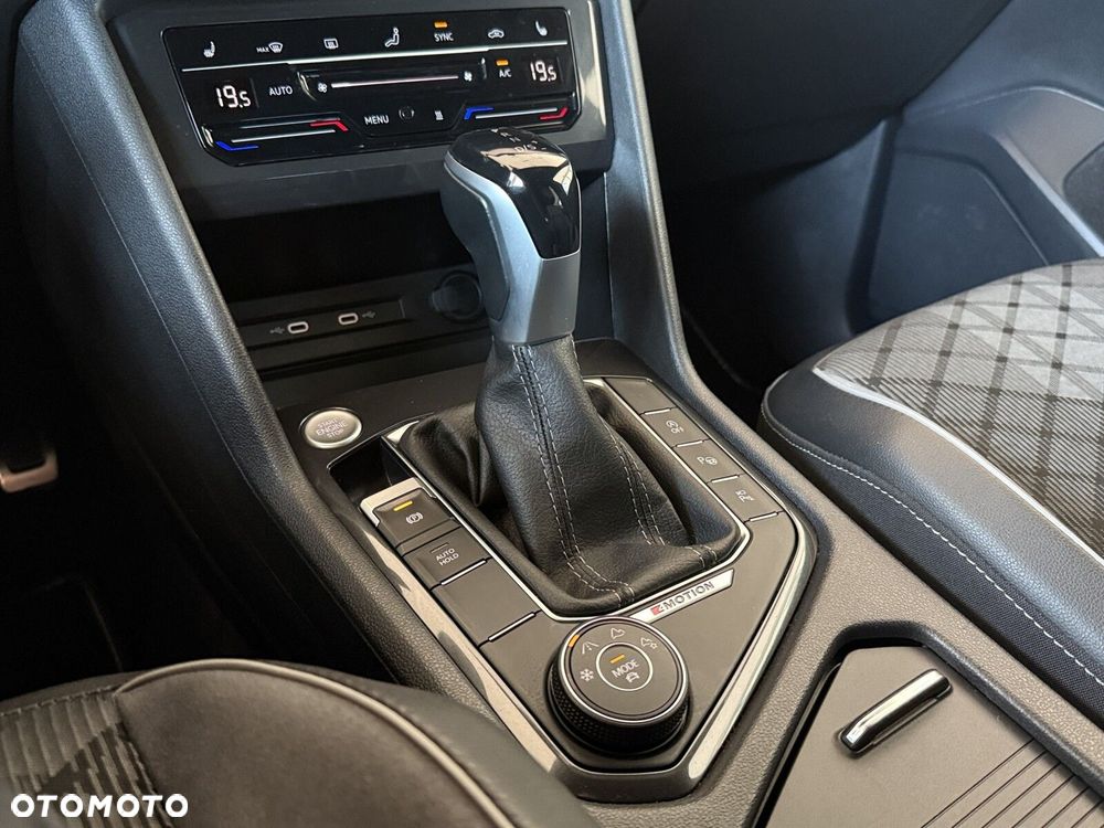 Volkswagen Tiguan Allspace - 22