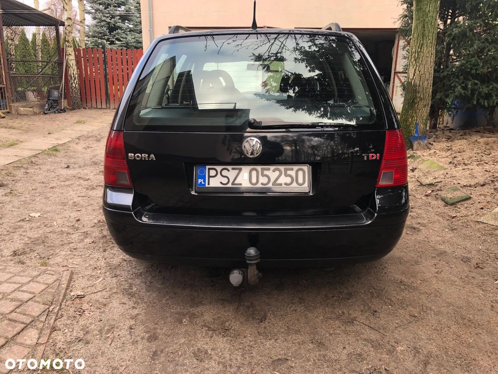 Volkswagen Bora 1999 photo 4
