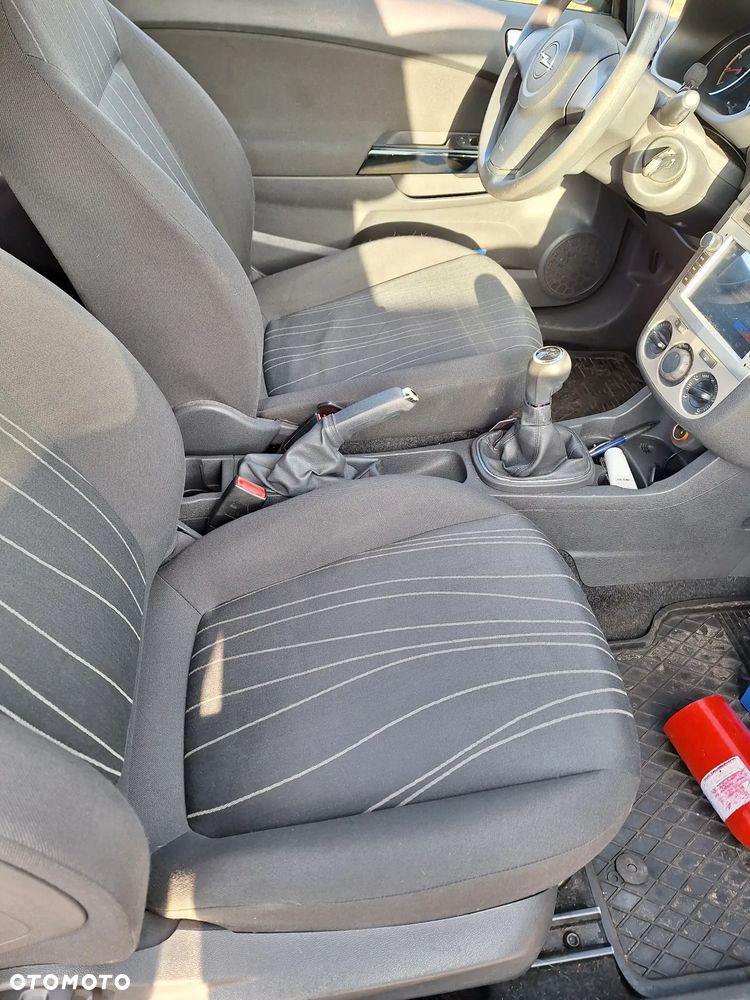 Opel Corsa 1.2 16V Cosmo - 10