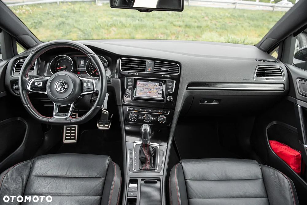 Volkswagen Golf 2.0 TSI 4Mot R DSG - 28