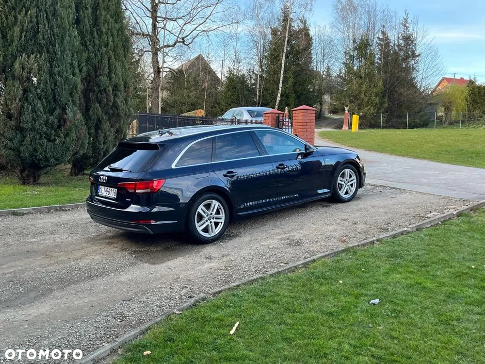 Audi A4 Avant 2.0 TDI S tronic quattro design - 8