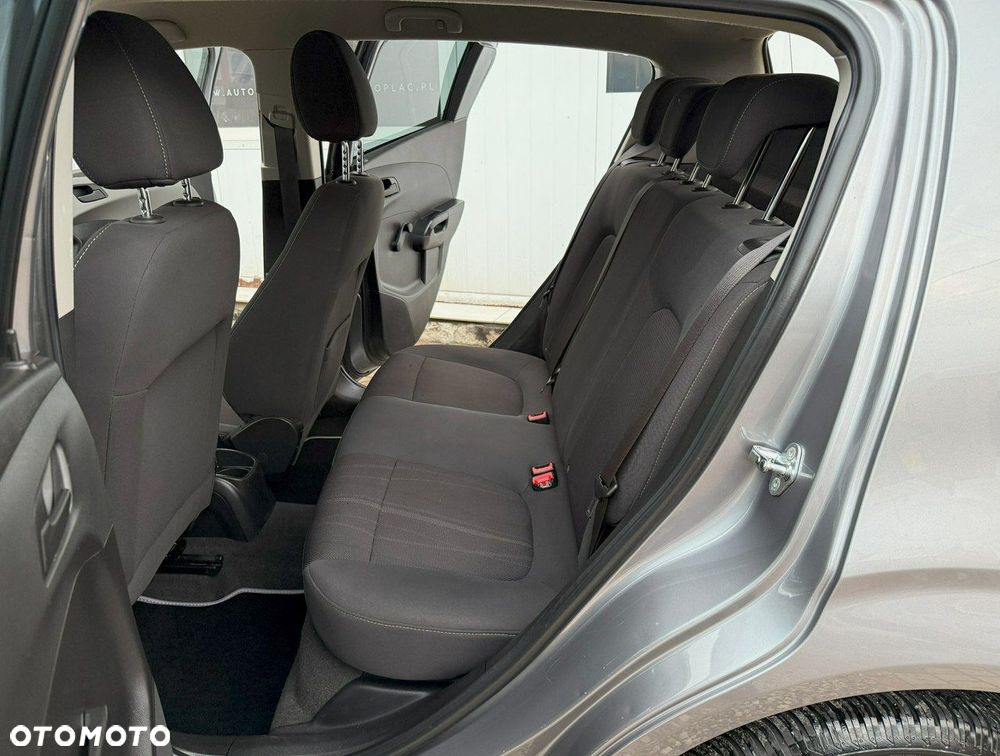 Chevrolet Aveo 1.2 LT - 18