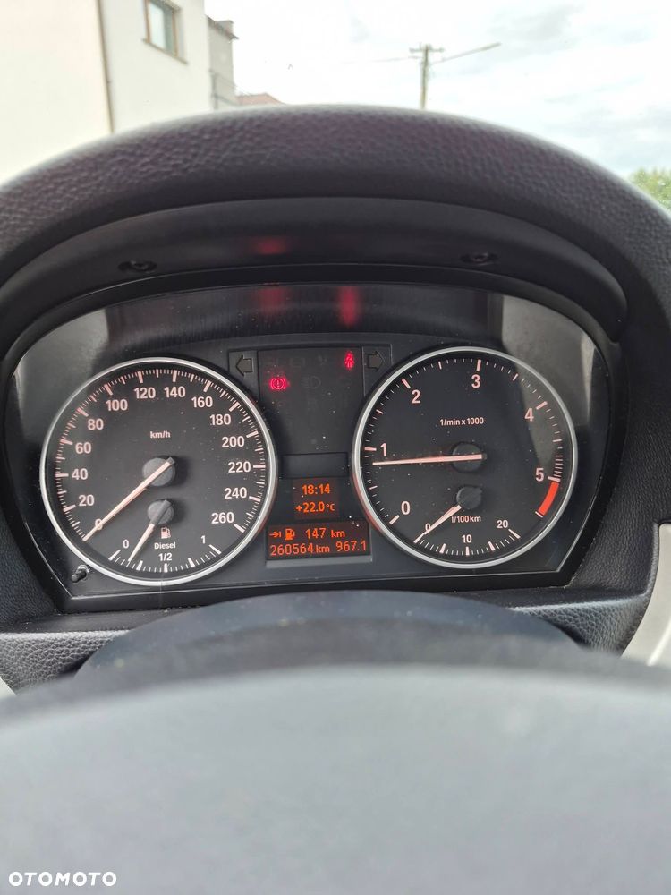 BMW Seria 3 318d - 13