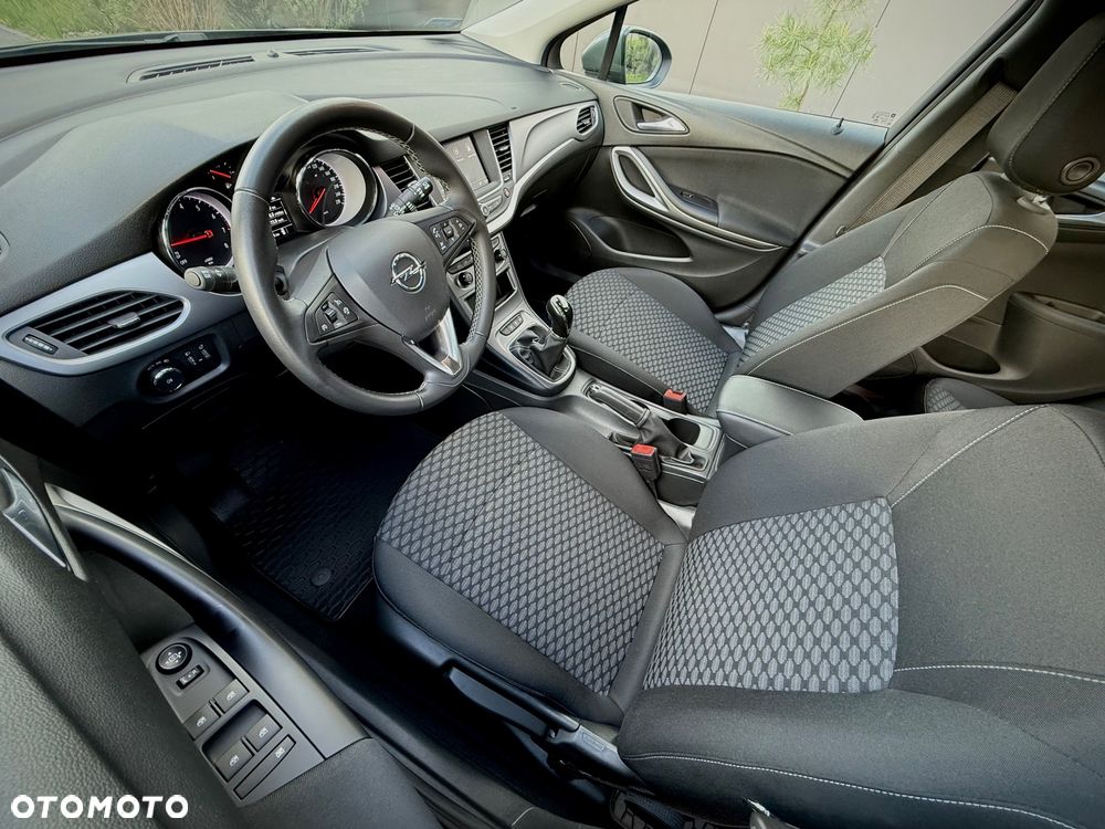 Opel Astra 1.2 T Business Edition S&S - 11